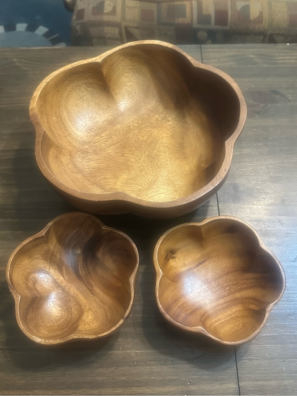 Wooden Flower-Shaped Serving Bowl and Salad Bowls - Natural Brown